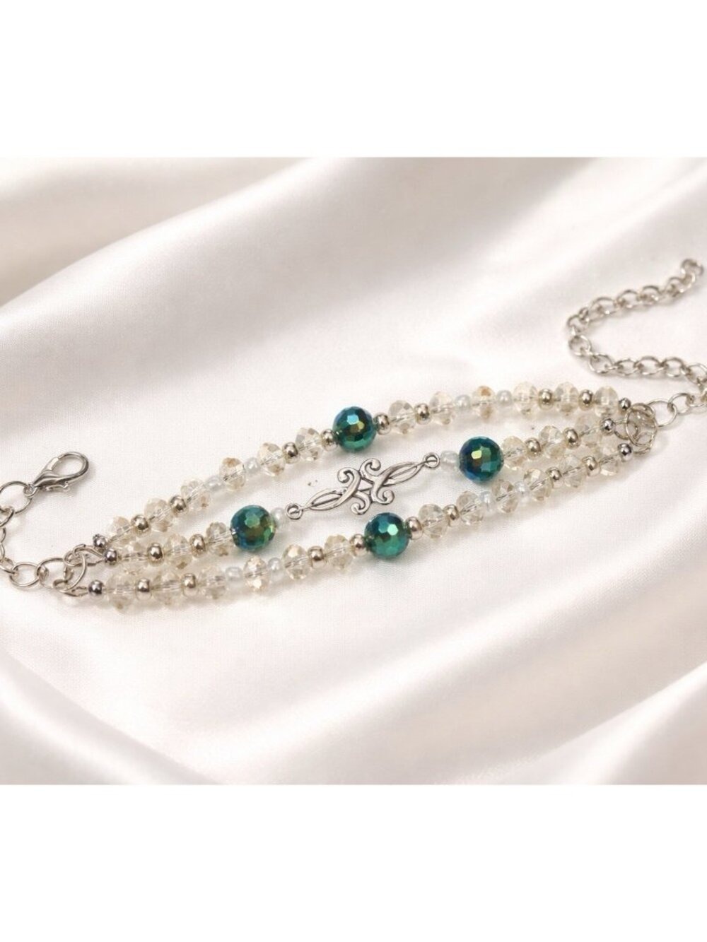 Reimagined Glass Crystal Bead Bracelet Silver Tone 6-8 Inch
